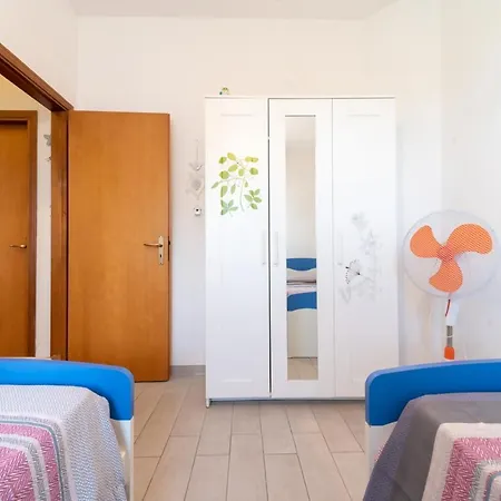 Azzurro Vista Mare リド・アドリアーノ