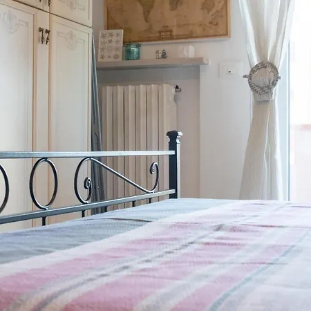 Azzurro Vista Mare בית נופש לידו אדריאנו