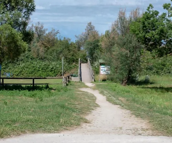 Azzurro Vista Mare בית נופש לידו אדריאנו